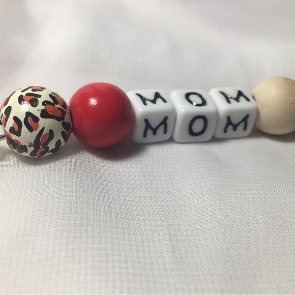 Mom Keychain ❤️ - Picture 3 of 5